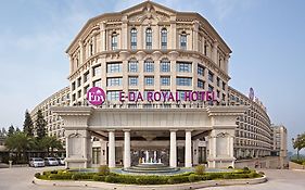 E-DA Royal Hotel